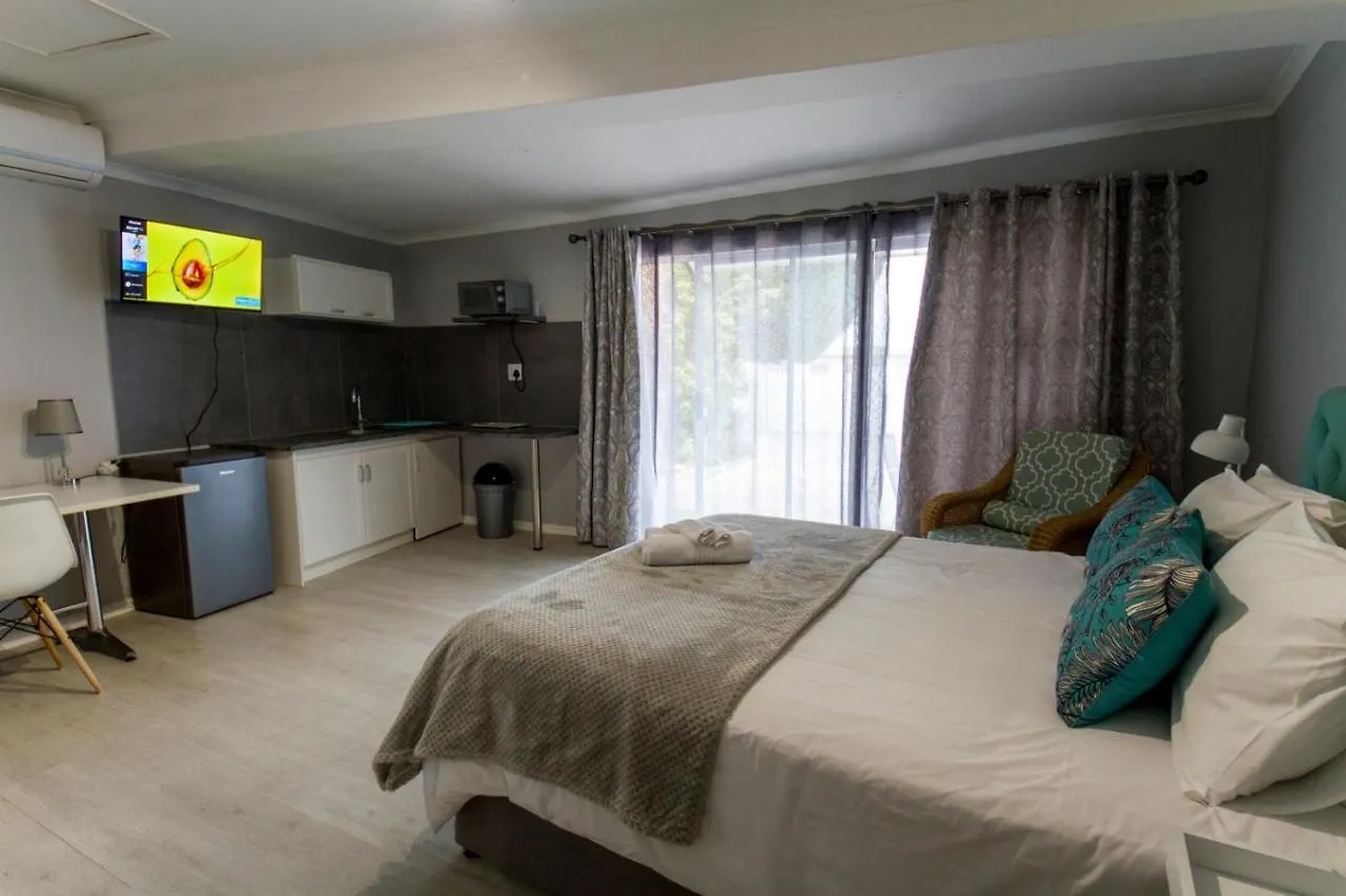 @Abelia Guest House サマーセット・ウェスト 3*,